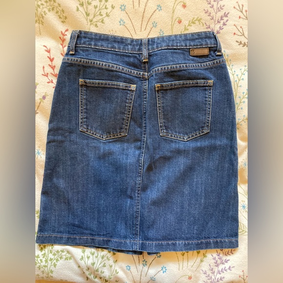 Boden denim skirt • UK brand • US Size 4 • EUC • beautifully made skirt - Picture 7 of 11